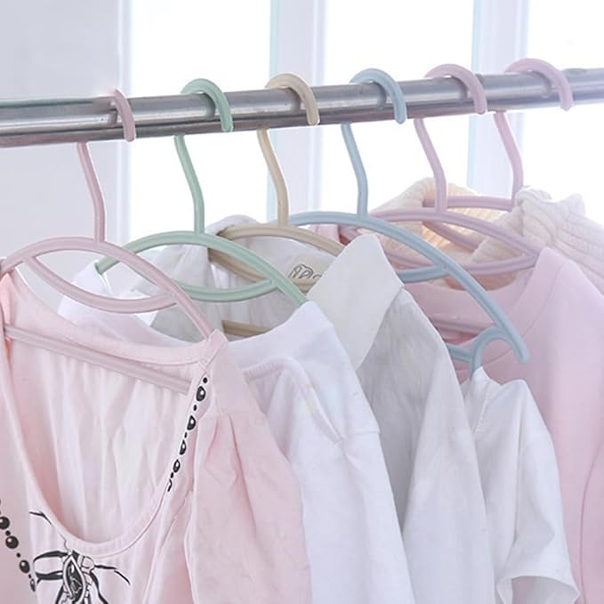 DOITOOL 20pcs Non-Slip Plastic Clothes Hangers, Windproof Closet Organizer Set - Image 3