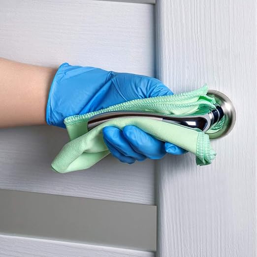Basic Synmax Vinyl Exam Gloves Disposable Exam Gloves, 4 Mil, Latex & Powder - Image 5