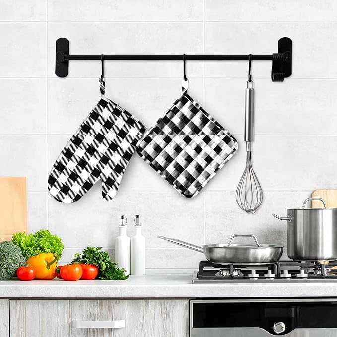 Mxocom Black Checked Pattern Oven Mitts and Pot Holders Sets Gingham Plaid - Image 4