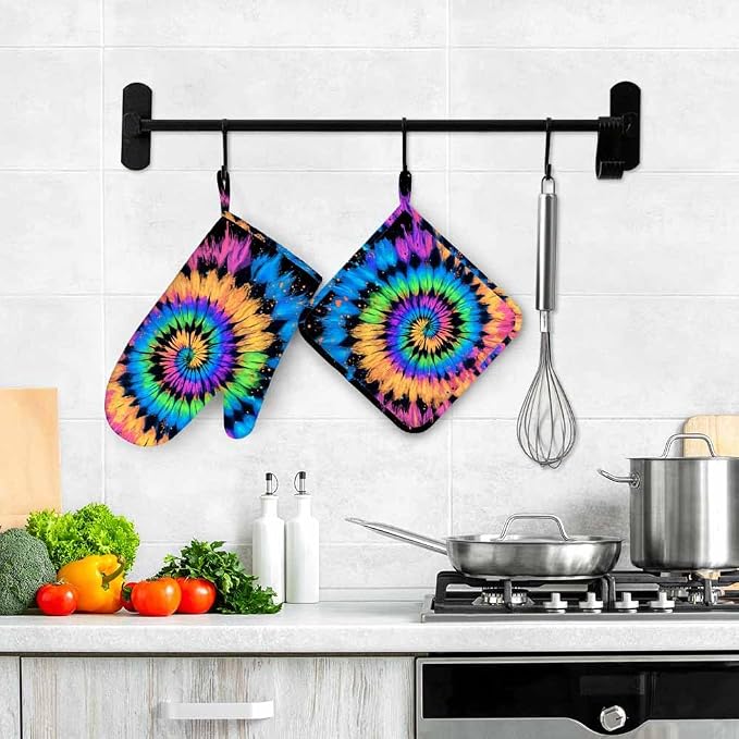 Mxocom Tie Dye Heat-Resistant Oven Mitts and Pot Holder Hand Drawn Rainbow - Image 4