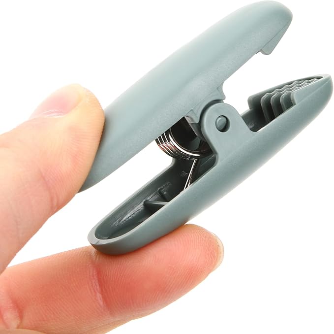VICASKY 3pcs Clothes Clips Hanger Set Windproof Grip - Image 3