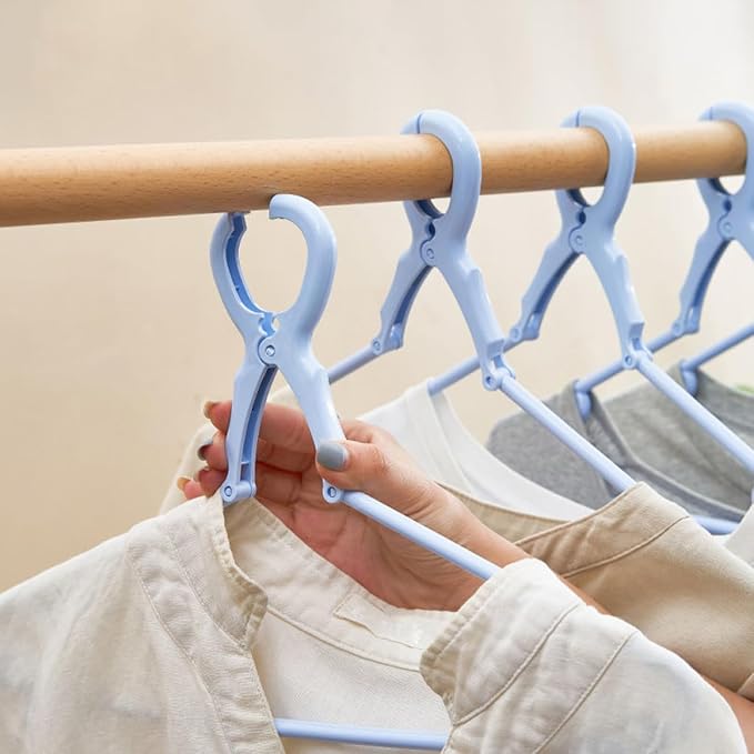 5pcs Non-Slip Plastic Clothes Hangers - Image 5