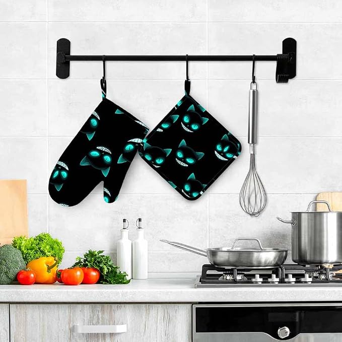 Mxocom Cat Face Oven Mitts and Pot Holders Sets Halloween Background Silicone - Image 4