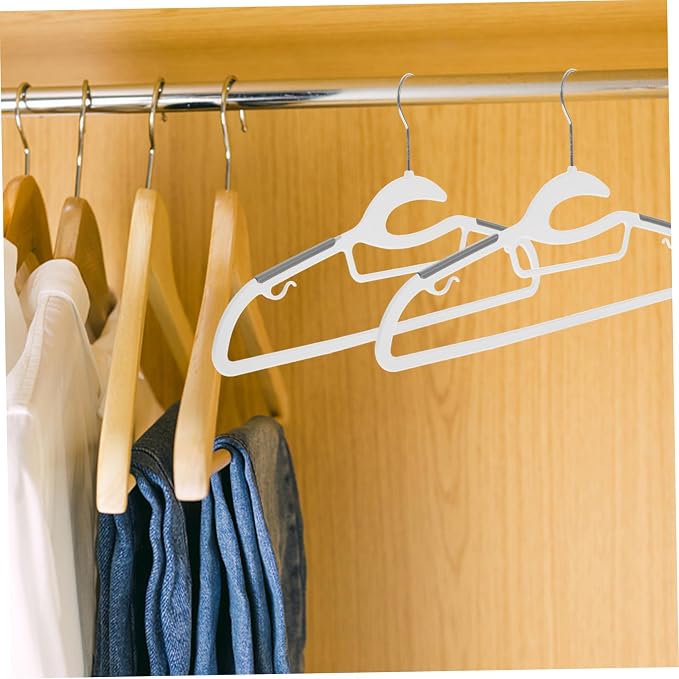 10pcs Non Slip Extra Wide Clothes Hangers - Image 6