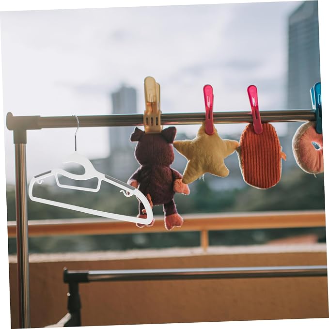 10pcs Extra Wide Non Slip Plastic Hangers - Image 9