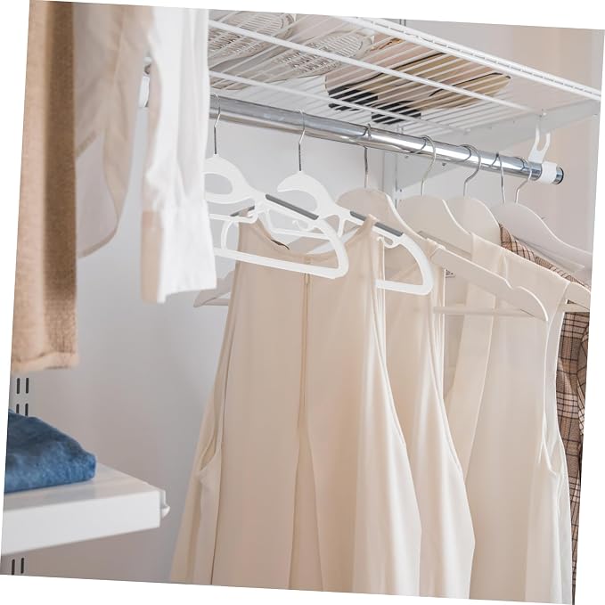 10pcs Extra Wide Non Slip Plastic Hangers - Image 7