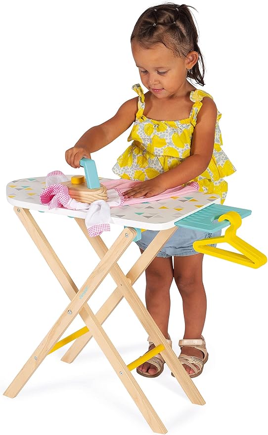 Janod Ironing Board Set – Pretend Laundry Set - Image 5