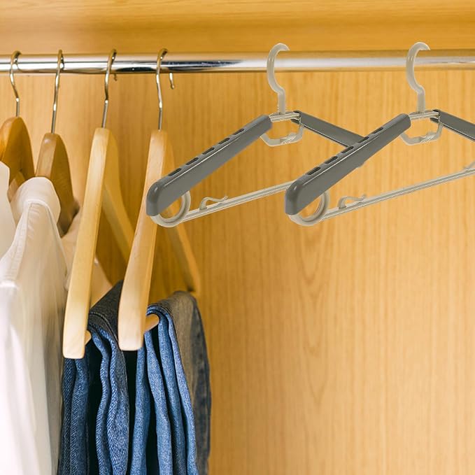 Adjustable Wide Shoulder Plastic Clothes Hangers - Image 9