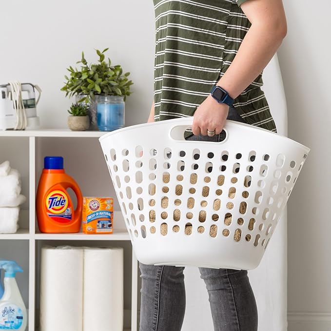 IRIS USA Plastic Laundry Basket, 27L - Image 3