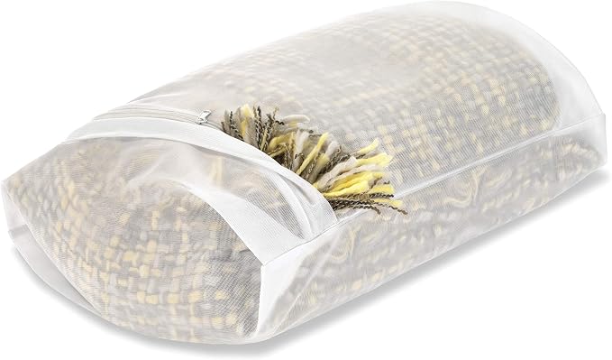 Whitmor Zippered Fine Mesh Wash Bag - Image 3