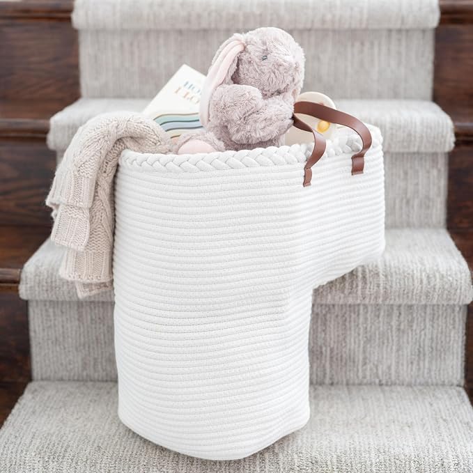 Stair Basket for Carpeted & Wooden Stairs by NEObirdie