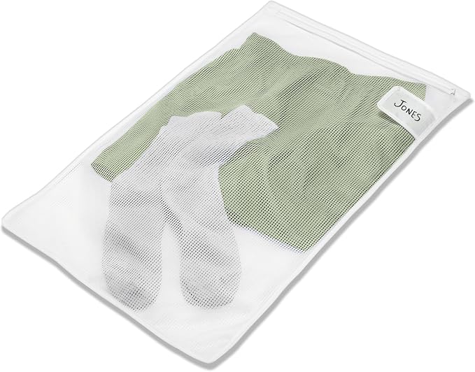 Whitmor Mesh Wash Bag Zippered White by Whitmor